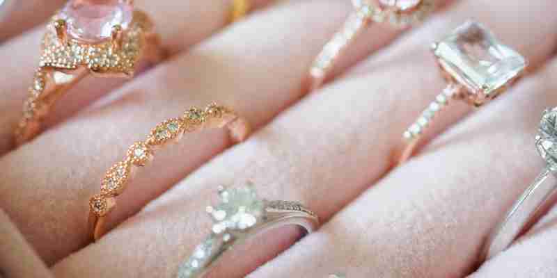 Qual o significado do anel de debutante?